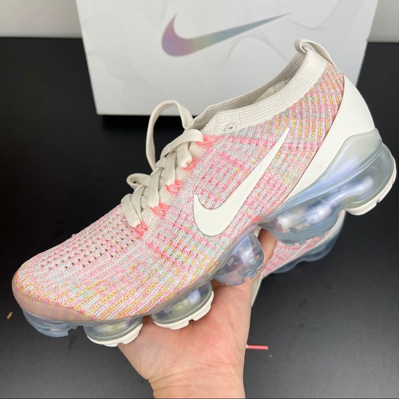 πΈ Nike Vapormax flyknit 2019 pastel pink shoes - Picture 3 of 9